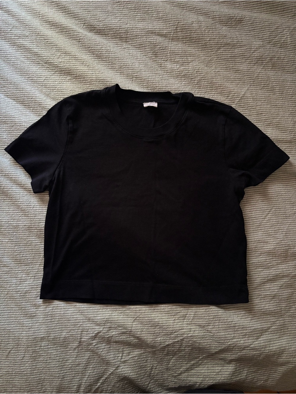 Wilfred weekender tee shirt